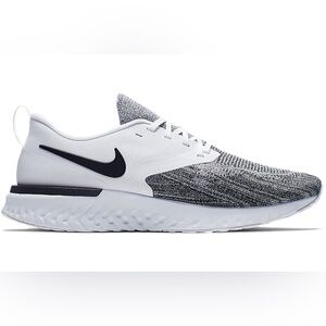 Women’s Nike Odyssey React Flyknit 2 Size 8.5 White, Black, and Gray